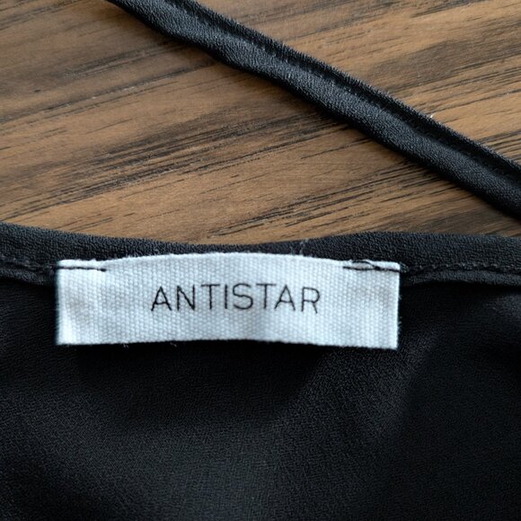 Antistar flowy V back top black size XS - Picture 6 of 8